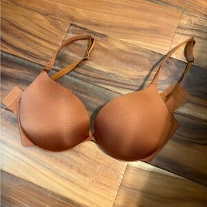 SKIMS Copper Seamless Bra with‎ underwire soft and sexy